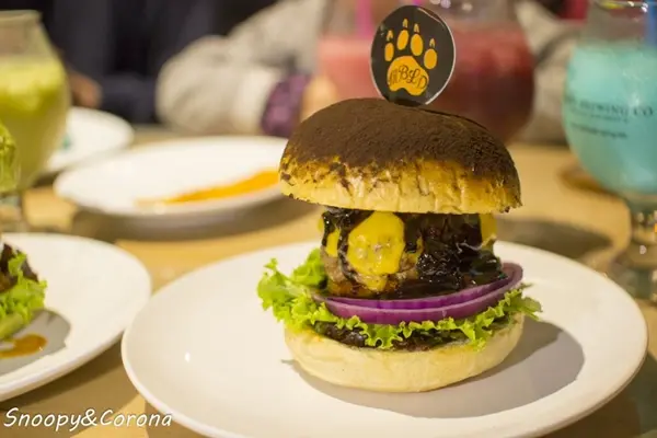 美食窩客 史努比 提供 / 黑熊愛跳舞 Moon bear loves dancing