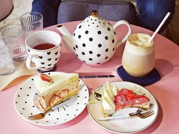 窩客藍鞋子提供 / Mum, Mum 饅饅好食