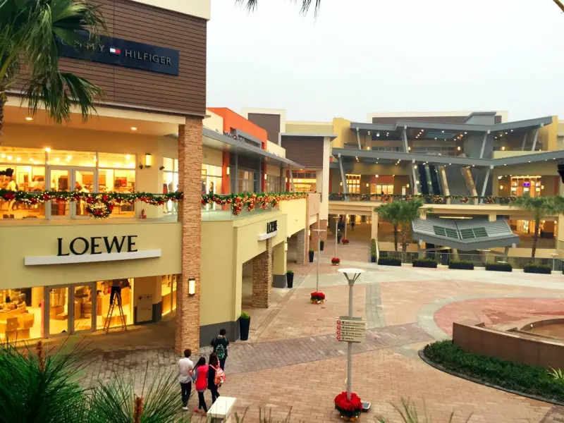 平均下殺65折！桃園「華泰名品城」正式開幕，40家國際品牌進駐聚焦！