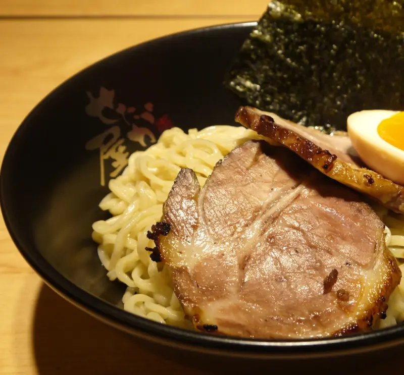 開店就秒殺！東京世田谷拉麵正式登台，東區216巷拉麵街再掀戰火！