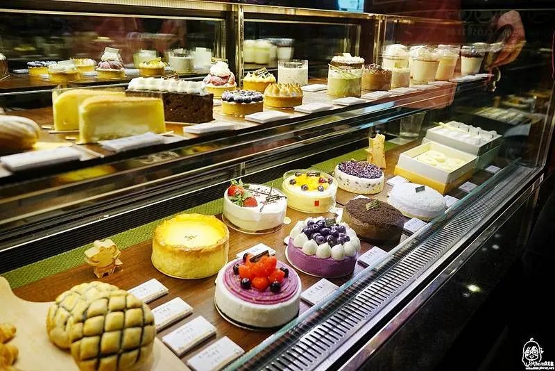 『台中。大甲區』 杏屋乳酪蛋糕｜N訪推薦 日式質感精緻乳酪蛋糕、甜點、輕食下午茶/推薦新產品：老鼠談戀愛-冰淇淋菠羅系列、香草冰淇淋芒果冰。