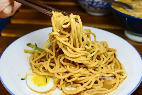 美食窩客 安魯魯與陽光姐 提供 / 阿公食堂-涼麵