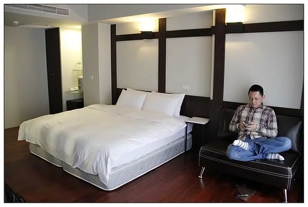 【花蓮市】花蓮市飯店．2013新開幕．鐵道文化園區旁．鄰近知名小吃☀麗翔酒店花蓮館☀