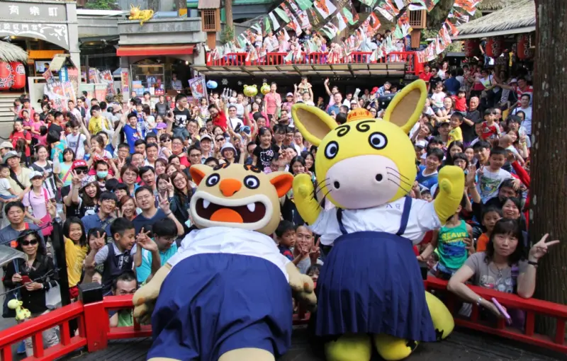 溪頭妖怪村參加試膽大會！別忘了放聲尖叫「媽媽咪呀」逗媽咪歡笑！