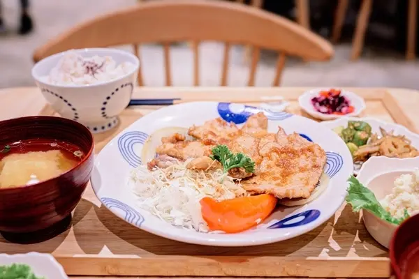 美食窩客 焦糖熱一點 提供/ 柚子 Pomelo’s Home