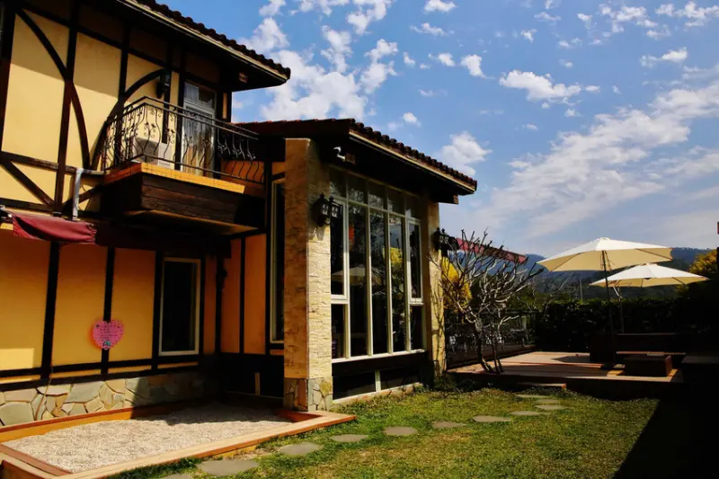 苗栗三義美食景點推薦「青松自在」/ 窩客 小珊珊 提供