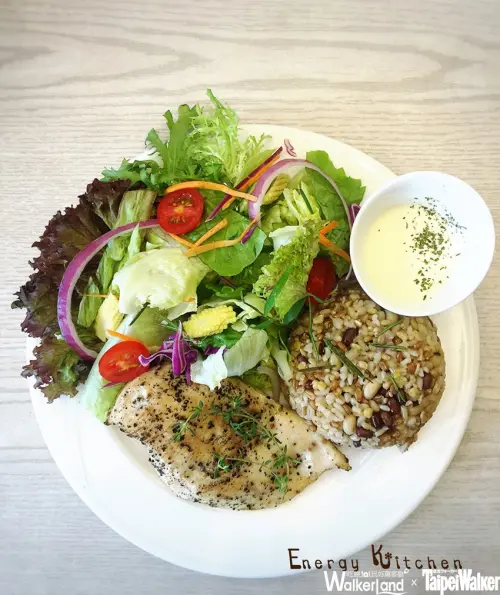 健康美食文化Let’s eat better！帥氣主廚重拾健康，從吃開始改變。