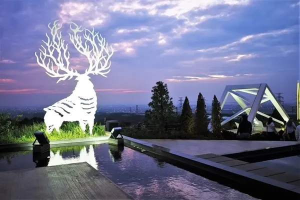 旅遊窩客 Maggie的吃喝玩樂地圖* 提供 / 夏季三角景觀咖啡廳