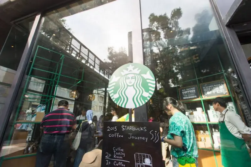 第三波咖啡革命！星巴克精品咖啡概念店「龍門咖啡棧」，十月上旬開幕