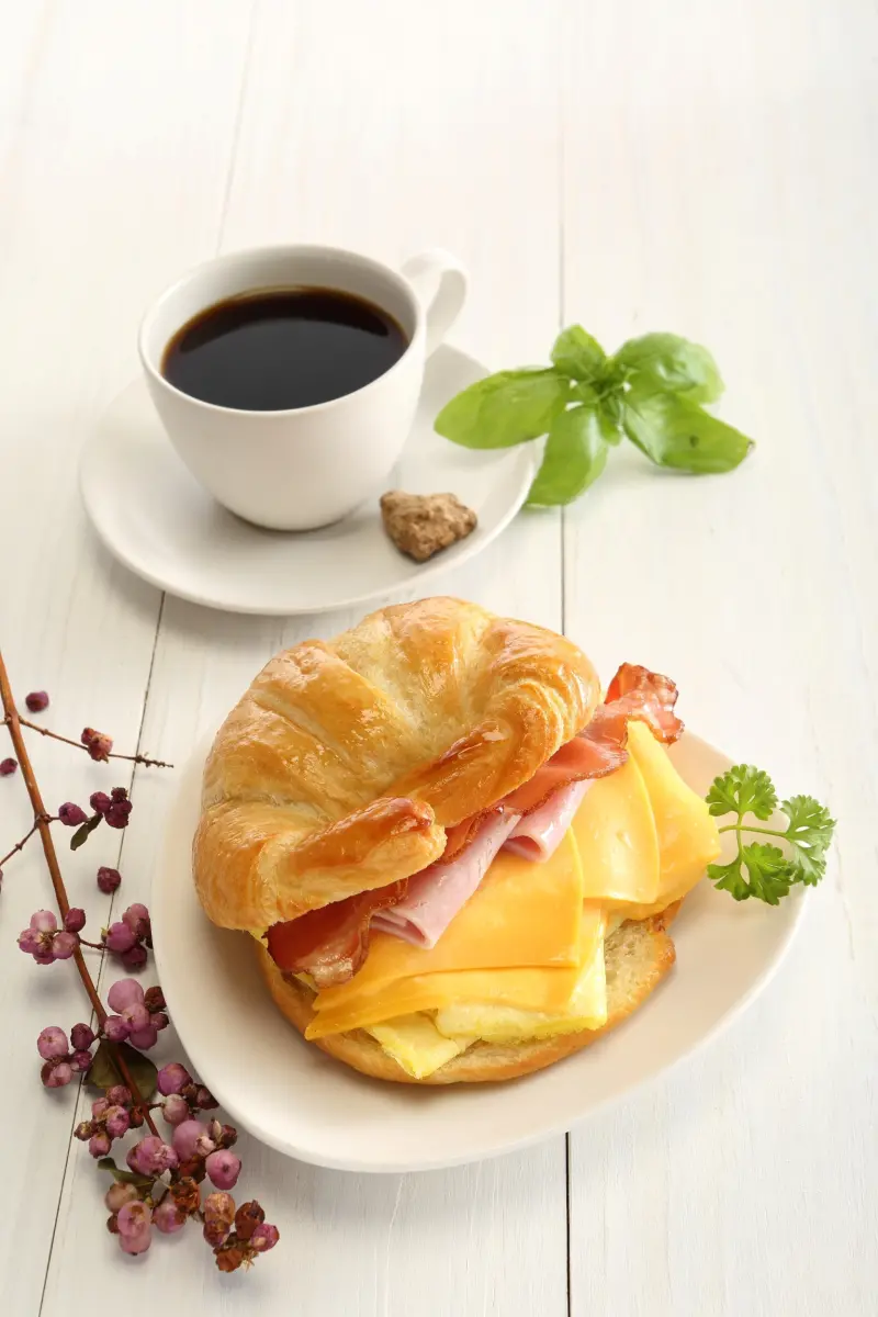 搶攻通勤族市場！美國法越三明治品牌「Lee's Sandwiches」再開二店！