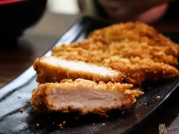 秋月日式炸豬排 /美食窩客 Lexie's Blog寫食派 提供