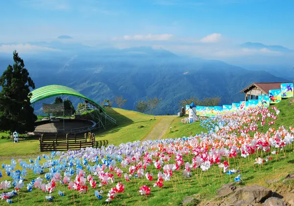 2000M . 夏日調色盤 * 2012 清境風車節 ( 觀山牧區篇 )
