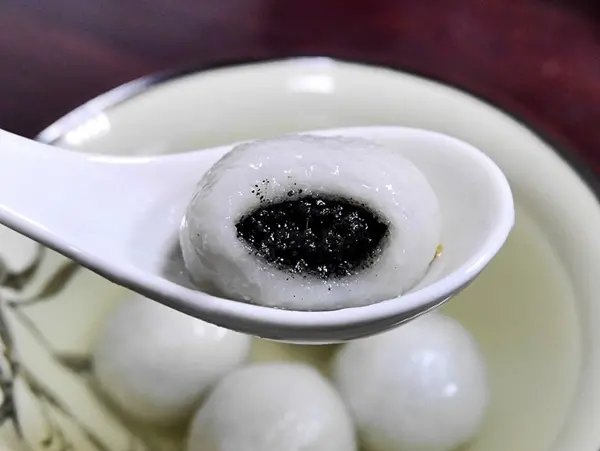 美食窩客 克萊兒萱 提供 / 御品元傳統手工元宵