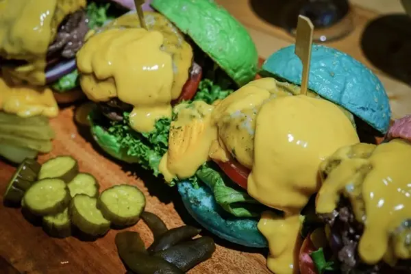 黑熊愛跳舞 Moon bear loves dancing / 美食窩客 魔王的碗公 提供