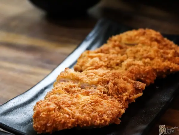 秋月日式炸豬排 /美食窩客 Lexie's Blog寫食派 提供