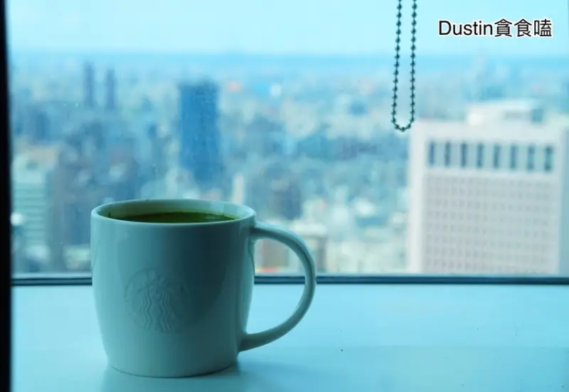 星巴克特色門市「星巴克咖啡 Starbucks Coffee (101 35F 店)」 /美食窩客  Dustin貪食嗑 提供