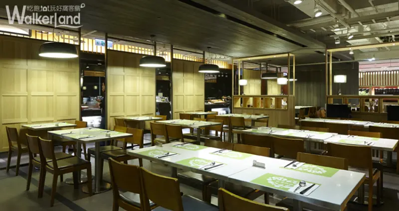 果然匯Buffet 吃到飽 環境明亮寬敞深受大眾喜愛