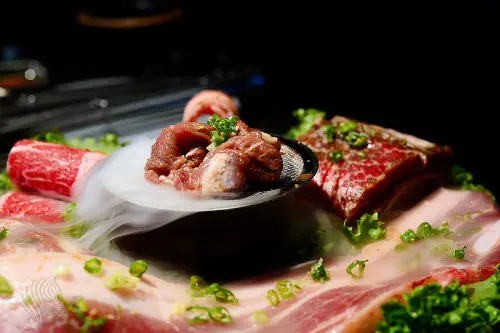 烈火系美食 - 熱炙頂級肉品．油花的絕對掌控．肉汁的暢意肆流，你一定要知道的十間烈火系餐廳！