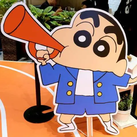 蠟筆小新搞怪再出招！期間限定「蠟筆小新主題餐廳」加碼延長，再推全新改裝必拍「春日動感運動會」主題，讓小新迷一起動感打卡。