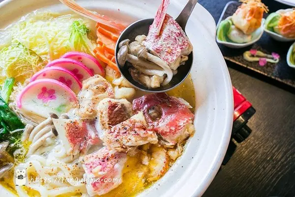 東咔滋日式定食屋 / 美食窩客 企鵝 提供