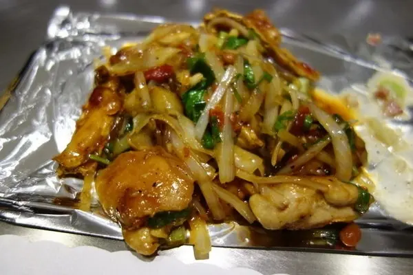 美食窩客 Emily Yang 曾在「天銅平價鐵板燒」