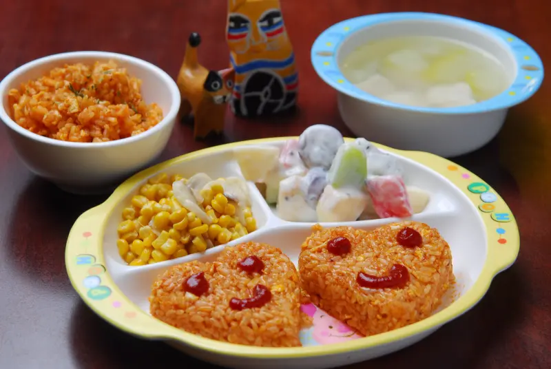 【搞定孩子的餐廳】親愛的爸爸媽媽得救了！假日帶小孩這樣玩！