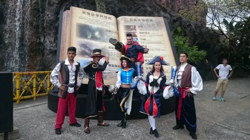 遊戲迷注意！「英雄聯盟決戰六福村」電玩主角現身，英雄真人秀超嗨！