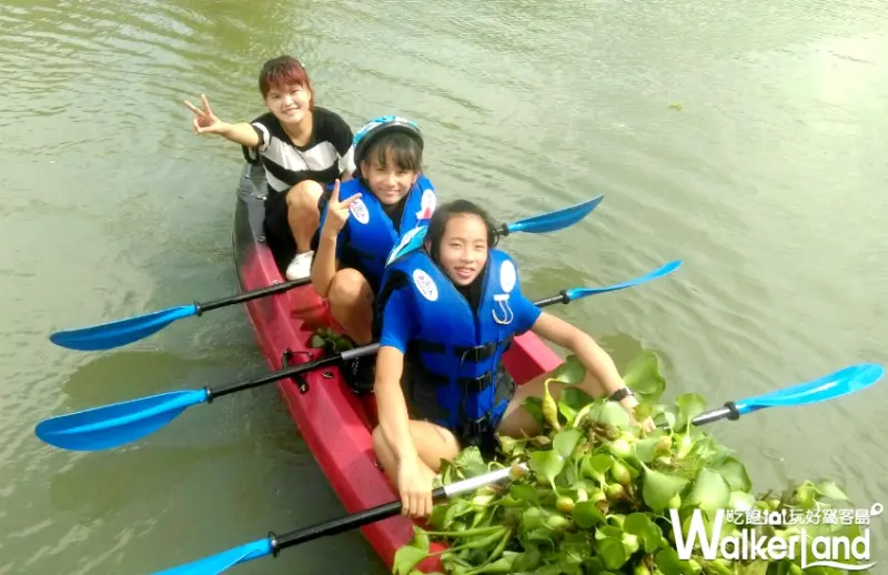 這家小學上課竟然在划獨木舟? 青草湖國小獨木舟探索課程，改變不變的教室風景