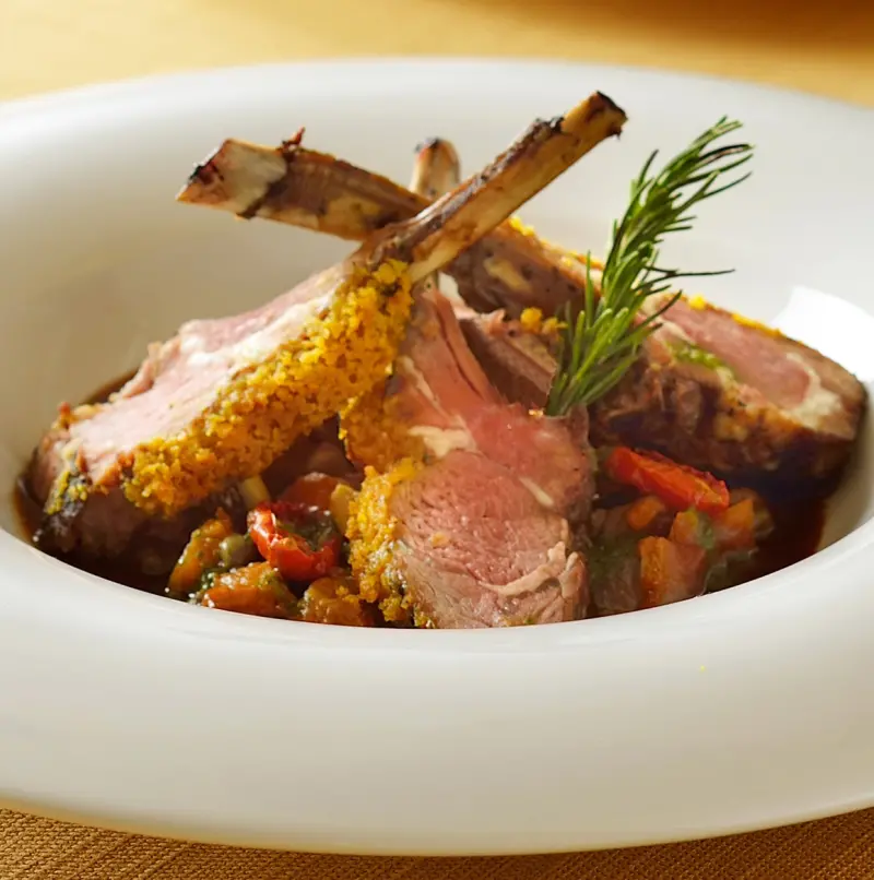 歡慶36周年！「天成大飯店百合咖啡」祭好康，平日晚餐享半價優惠！