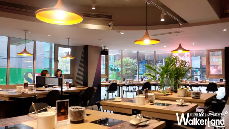 龍石鍋物「龍蝦火鍋」/ WalkerLand窩客島提供