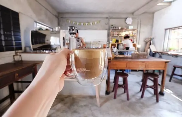 炎生Caffè /美食窩客 藍色起士 提供