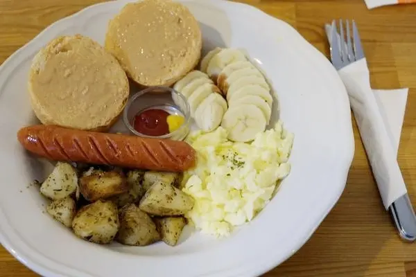 台中西區 la:tRee brunch 樹兒早午餐 - 台中cp值高早午餐店，很有氣氛