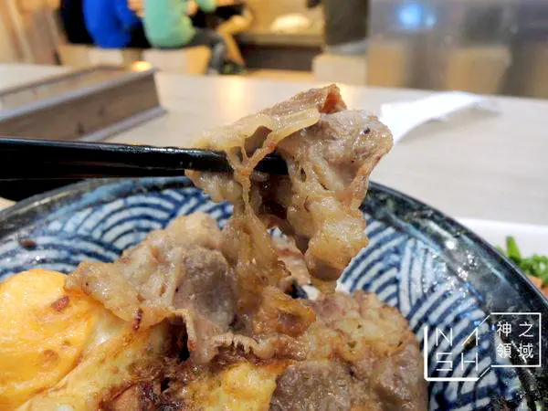 [捷運公館美食] Nash 吃 燒肉丼販 點餐是用日式食劵販賣機唷