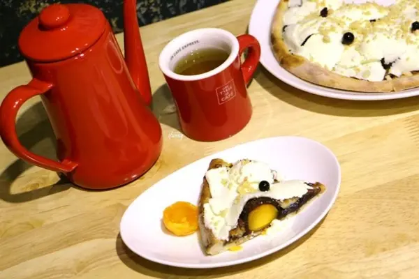 假鬼假怪 美食 懶人包 披薩月餅 Milano Pizzeria 義大利米蘭手工窯烤披薩  / WalkerLand窩客島提供