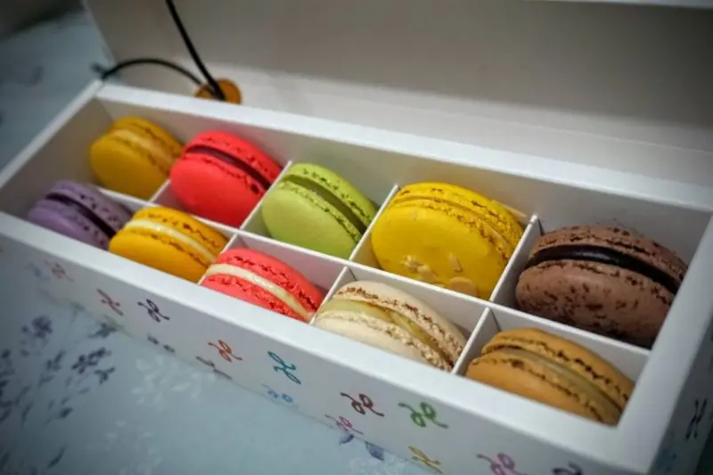 【高雄 海斯頓法式甜點。HERSTON／情人節限定款／粉紅薯卡龍】鳳山店