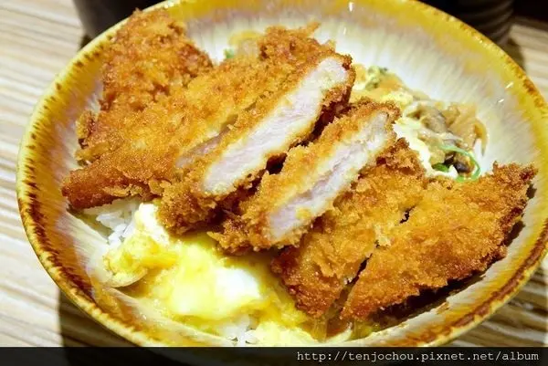 太春丼屋 /美食窩客 周花花，甲飽沒 提供