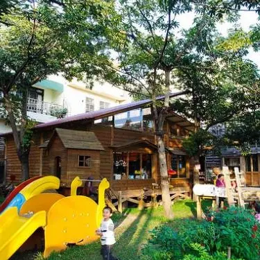 <旅遊>告訴你一個神祕的地方，一個孩子們的快樂天堂-台中 老樹根魔法木工坊