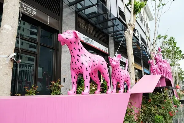 台中軟體園區Dali Art藝術廣場 /旅遊窩客 藍色起士 提供