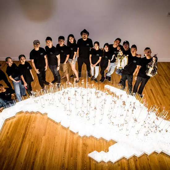 在紐約街頭發威的大神回台跨年啦！淡水曙光祭結合裝置藝術與獨立樂手，即日在淡水海關碼頭展出與現場表演，一同在淡水碼頭迎接2019曙光