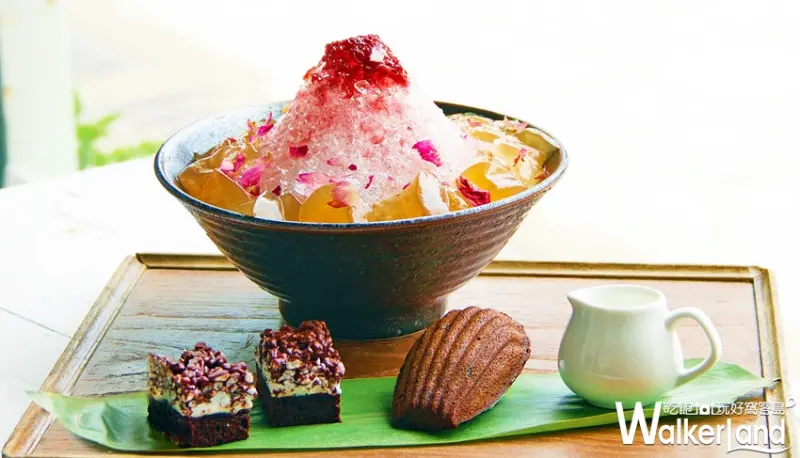 夏天IG必拍冰品!好丘信義店選用台灣自產「花茶果香」,要用玫瑰荔枝冰洗版你的IG。