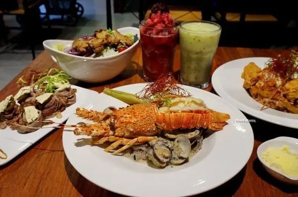 美食窩客 Bunny 曾在「eat enjoy意享美式廚房」