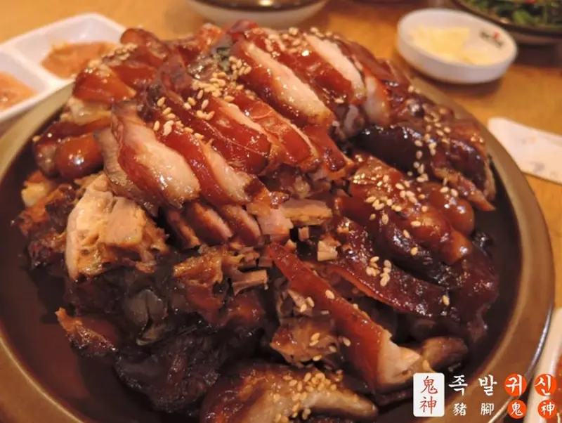 韓國超人氣餐廳「豬腳鬼神」/ WalkerLand窩客島提供