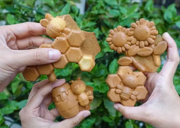 美食窩客 美食好芃友 提供 / 小貝bee脆皮雞蛋糕