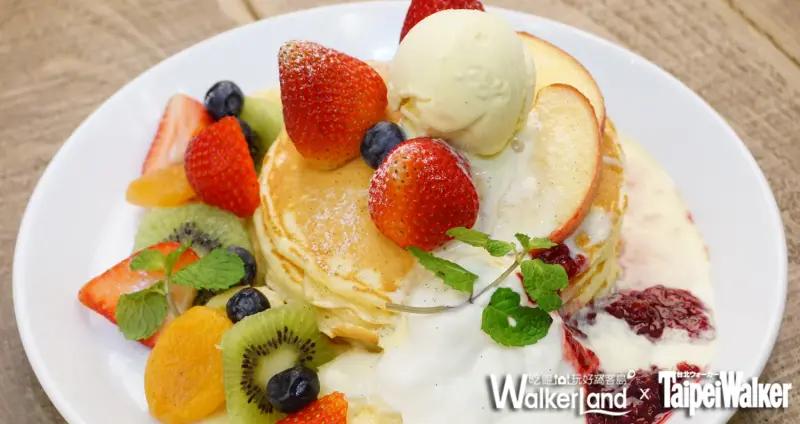 「杏桃鬆餅屋」草莓鬆餅超誘人，還有「鑄鐵濃湯鍋」暖心又暖胃！