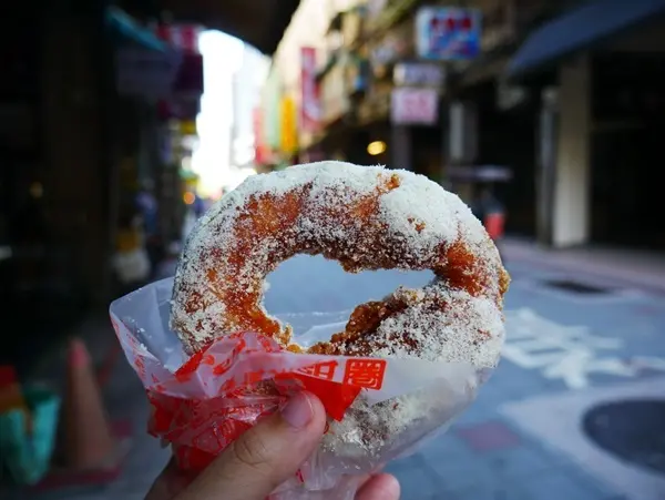脆皮甜甜圈(台北車站店) /美食窩客 Angela's日嚐 提供