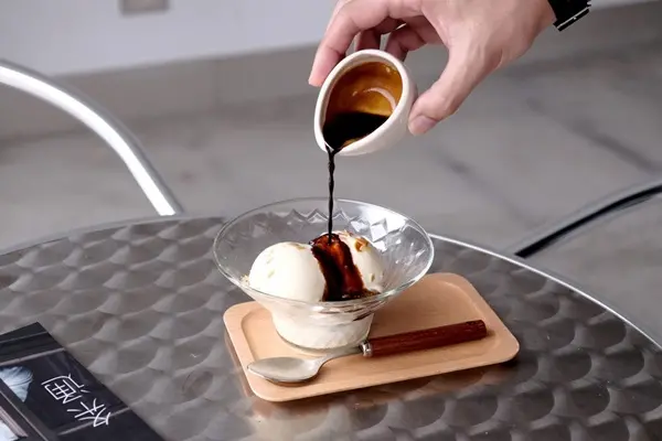 Hedge Cafe 對沖咖啡/美食窩客 男子的日常生活 提供