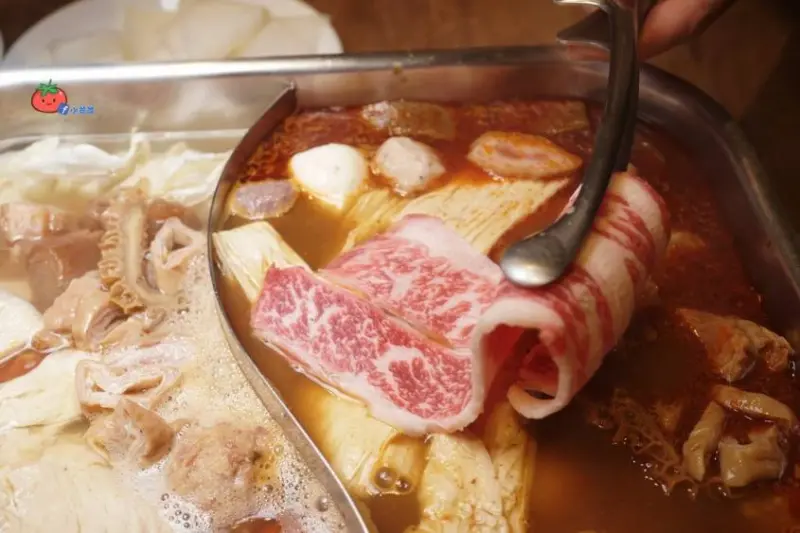 小芝 曾在 八條老宅麻辣鍋