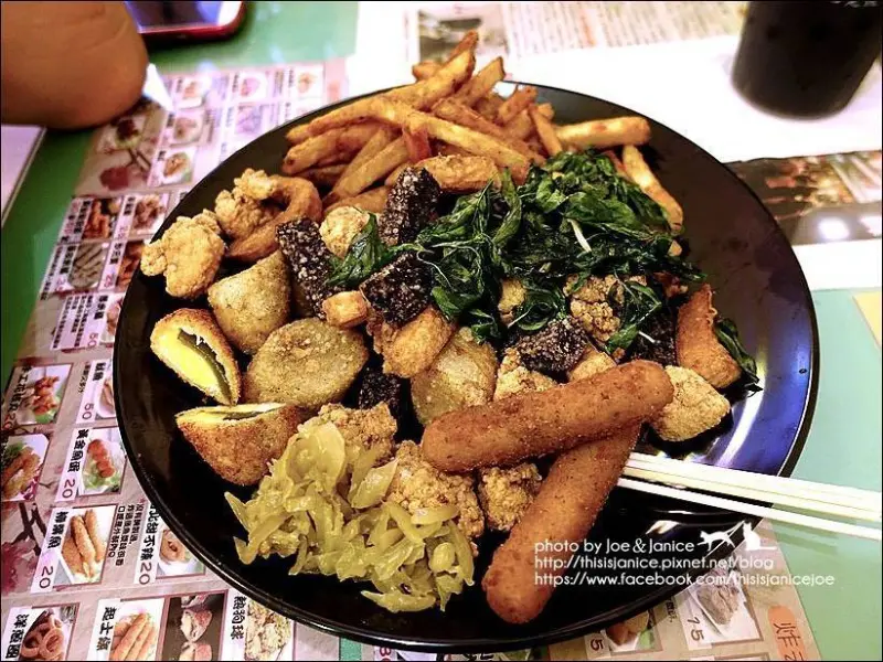 高雄人也太幸福惹吧！有了這11家萬惡宵夜，就算熱量爆裂也要繼續吃下去啊！