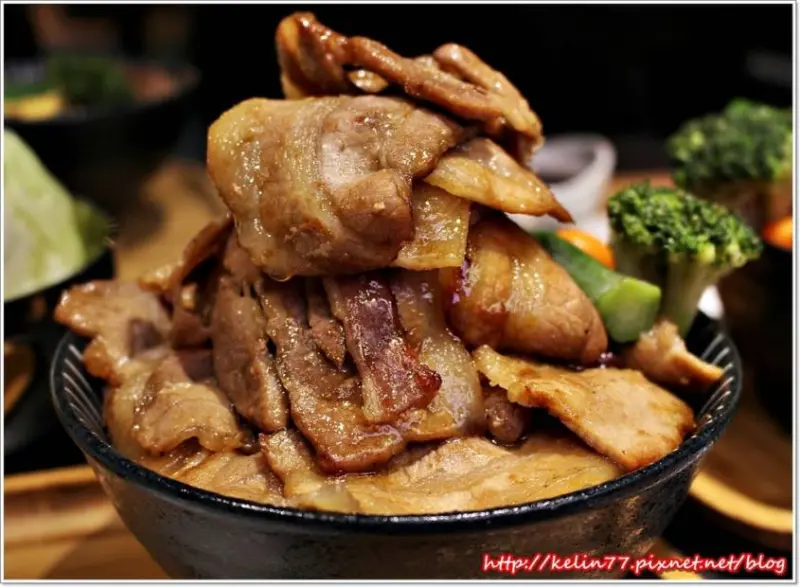 桃園ATT筷食尚開丼