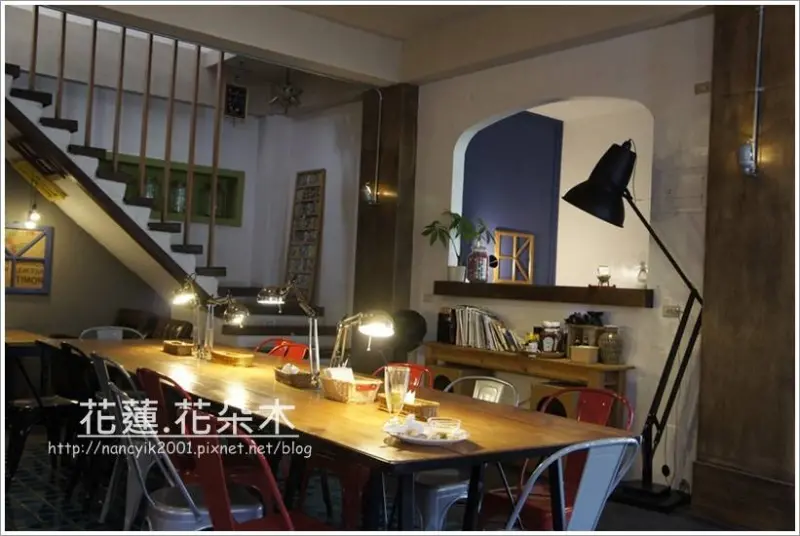 花蓮。全天候早午餐｜飲料無限暢飲【花朵木餐廳】